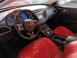 Chrysler 200